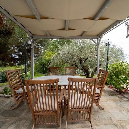 Villa Elia Kavala - Mediterranean Holiday Villa Palaiontsiflikion Exterior foto