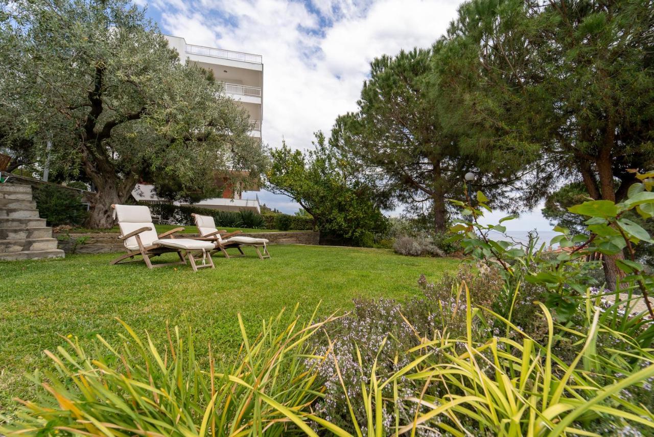 Villa Elia Kavala - Mediterranean Holiday Villa Palaiontsiflikion Exterior foto